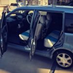 車内清掃の方法と掃除グッズは?嘔吐の汚れと臭いを除去するやり方も