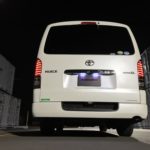 ハイエース4型のルームランプ､ナンバー灯交換方法動画とおすすめLED紹介