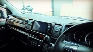 ハイエースのインテリアパネル取り付け方法の動画解説とオススメ紹介