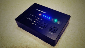 FLOUREONの純正弦波ポータブル電源(42000mAh)レビュー