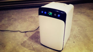 車載冷蔵庫レビュー！ペルチェ素子で車中泊キャンプにもおすすめ！